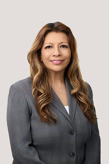 Ivonne V. Campos Pre-Litigation Legal Assistant